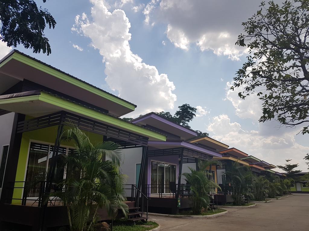D-Sine Resort Buriram Buitenkant foto