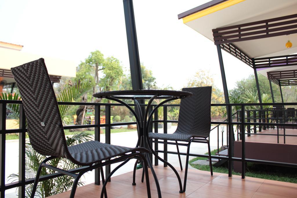 D-Sine Resort Buriram Buitenkant foto